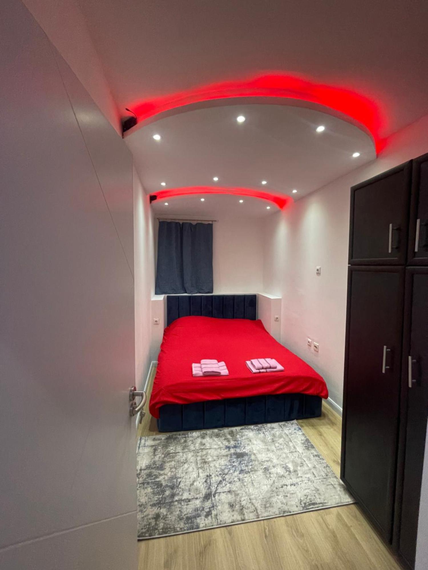 38 Apartment 3 Pristina Eksteriør billede