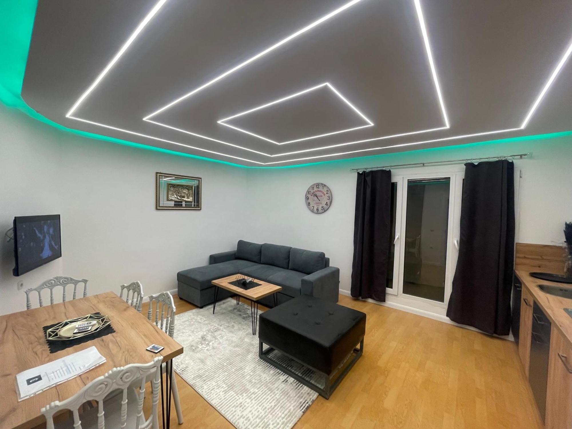 38 Apartment 3 Pristina Eksteriør billede